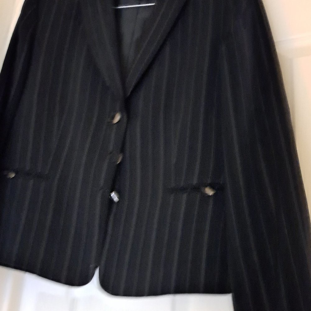 Tahari 2 Piece Black Striped Skirt Suit- Size 8